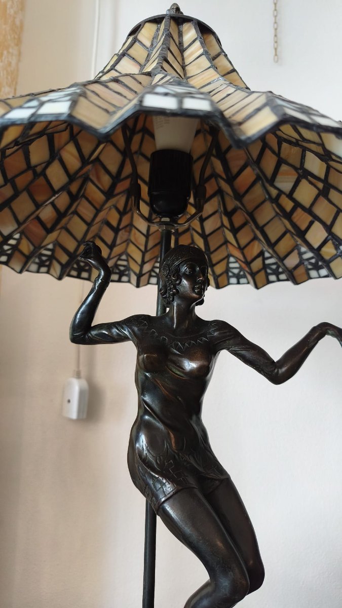 Sculpture avec lampe-photo-2