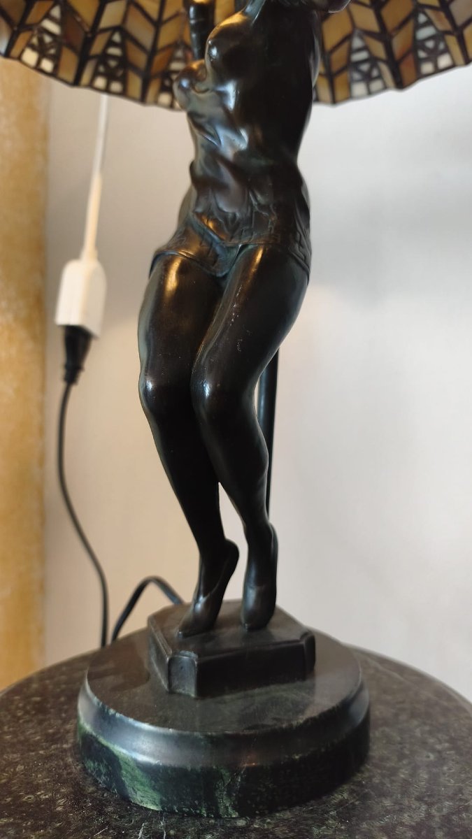Sculpture avec lampe-photo-2