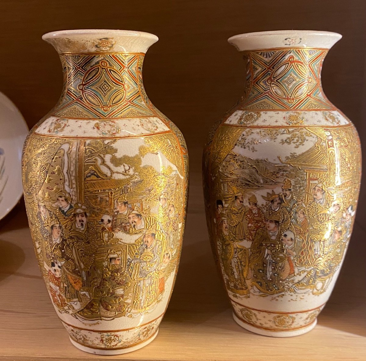Beautiful Pair Of Small Japanese Vases From The Meiji Era, Richly Decorated-photo-1