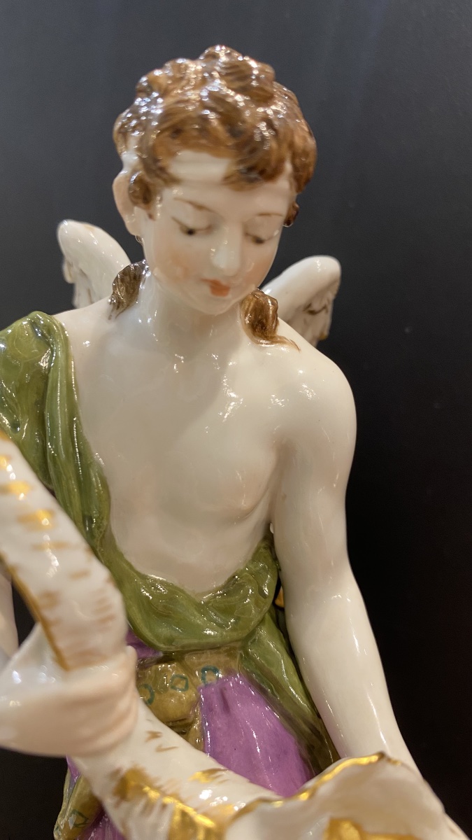 Porcelain Figurine Marked "kpm" From The Second Half Of The 19th Century