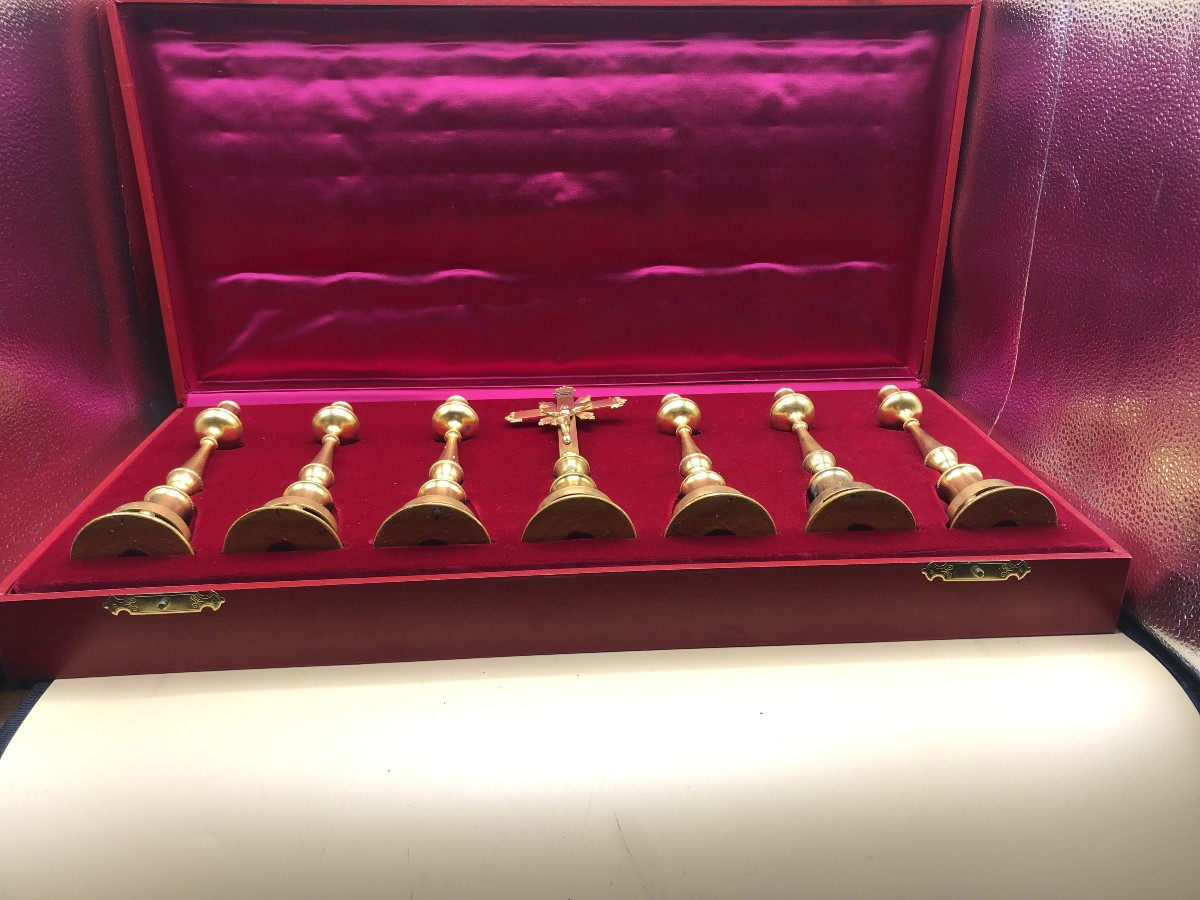  118 / 5.000 Empire Style Altar Set Of Golden Candlesticks And Cross 