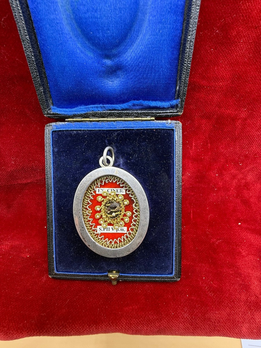 Silver Reliquary Of St. Pius V In Its Case  -photo-2