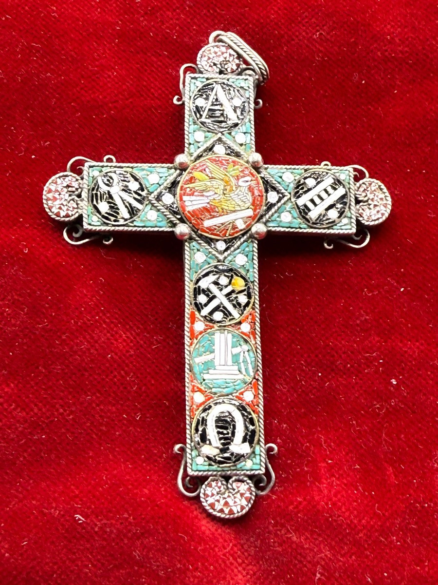 Croix reliquaire pectorale en argent avec mosaïque et relique de la Sainte Croix