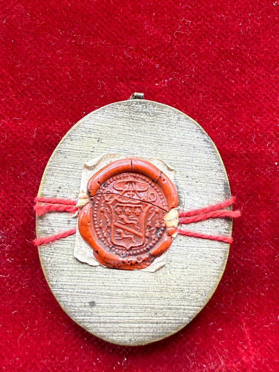 Medallion Reliquary Of The Holy Cross With Four Other Relics-photo-3