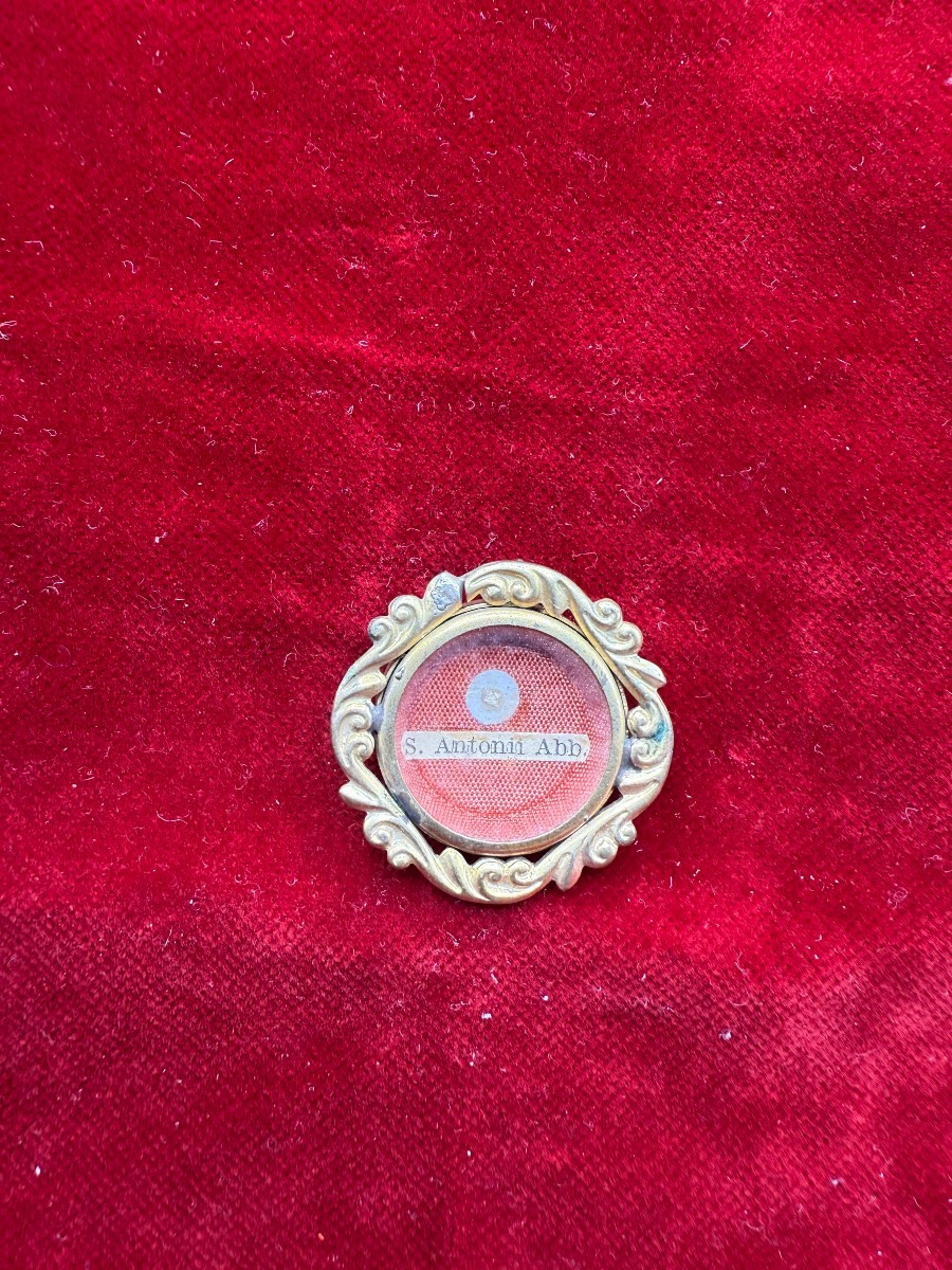 Reliquaire de Saint Antoine Abbé Diamètre : 3,5 cm