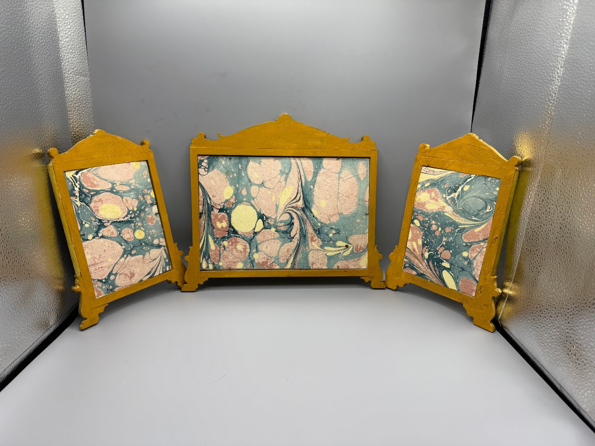 Ensemble de cantiques d'autel sculptés et dorés du XVIIIe siècle avec pupitre en pandan-photo-2