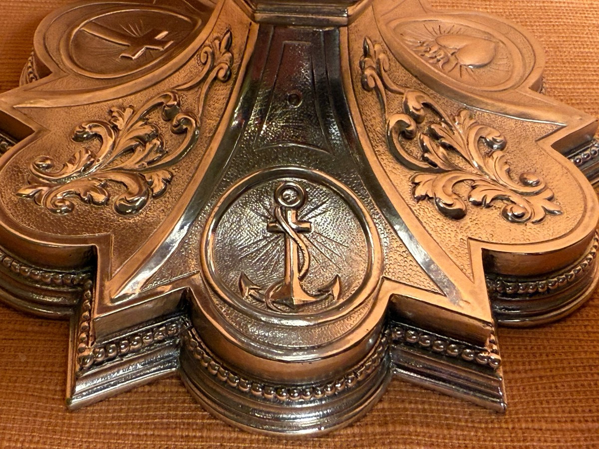 Gothic-style Embossed And Engraved Silver Chalice, Complete With Paten In Its Case. -photo-3