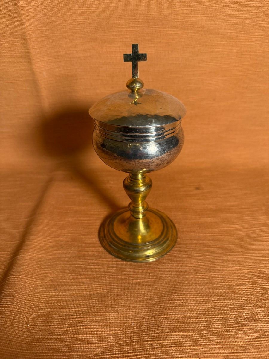 Pyx With A Silver Cup And Lid And A Gilded Bronze Shaft, Dating Back To The Mid-17th Century. 