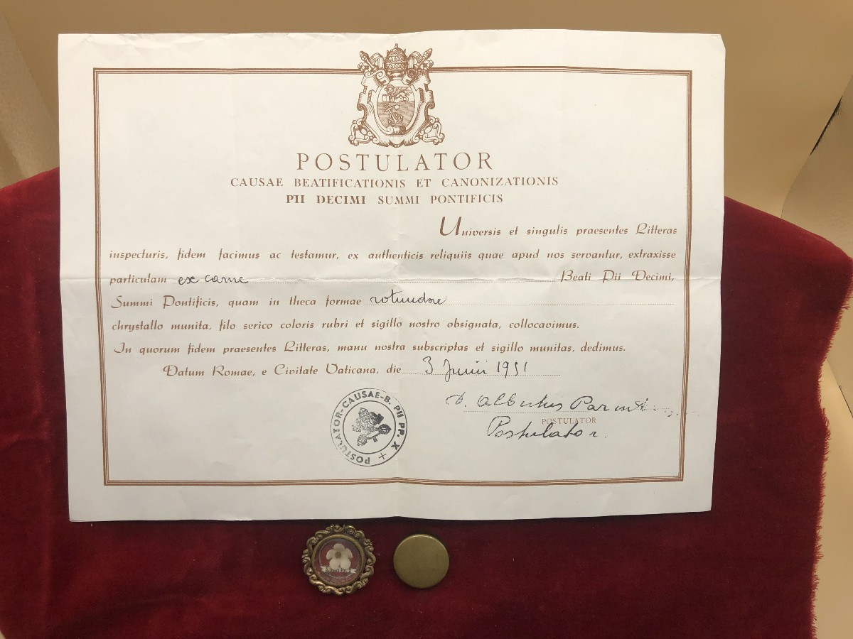 Relic With A Papal Bull Of Authenticity From Pope Pius X 