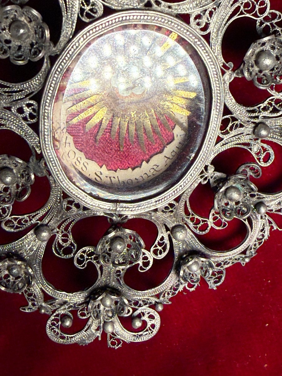 Reliquaire en filigrane d'argent de saint Thomas d'Aquin. -photo-2