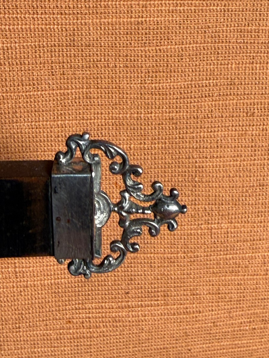 Cross With Base With Cross-heads And Christ In Silver And Relic On The Base,-photo-1