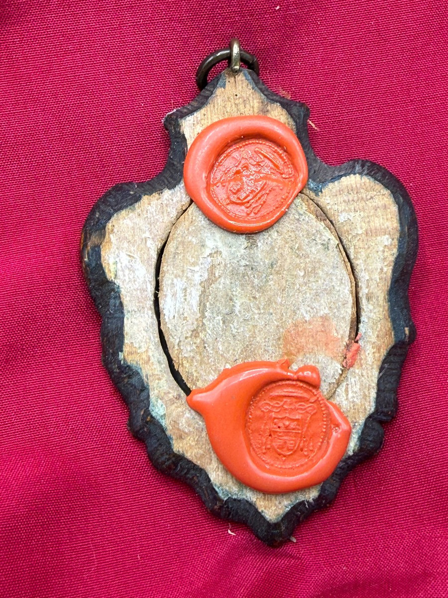 Polychrome And Inlaid Wooden Reliquary Of The Holy Cross Of Our Lord Jesus Christ. -photo-2