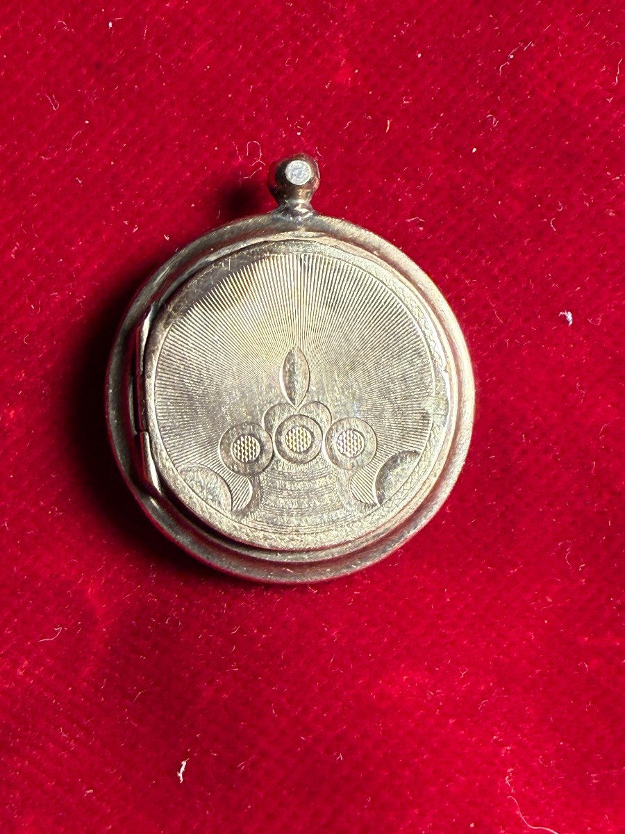 Low, Chiseled Gold Reliquary Of St. Therese Of The Child Jesus 