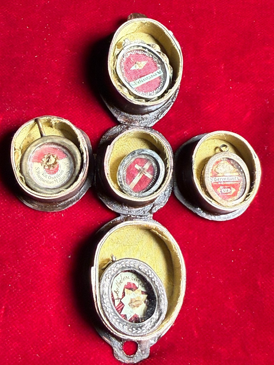 Porte-reliques contenant 5 reliques de saints variés  -photo-2