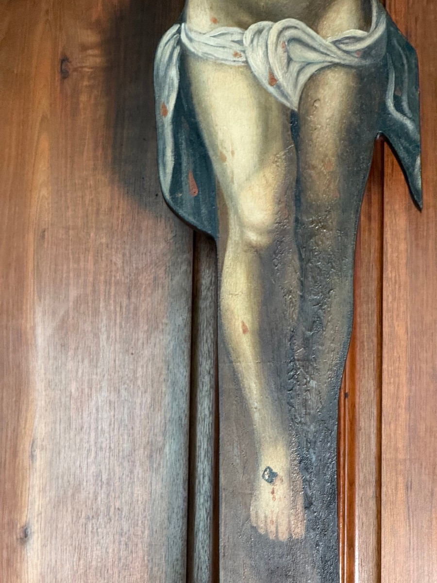 Crucifix en bois peint et sculpté, fin XVIIIe/début XIXe siècle, en parfait état.  -photo-3