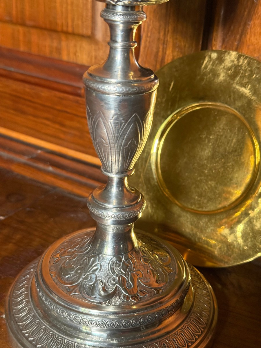 19th-century Engraved And Repoussé Silver Goblet With Paten  -photo-3