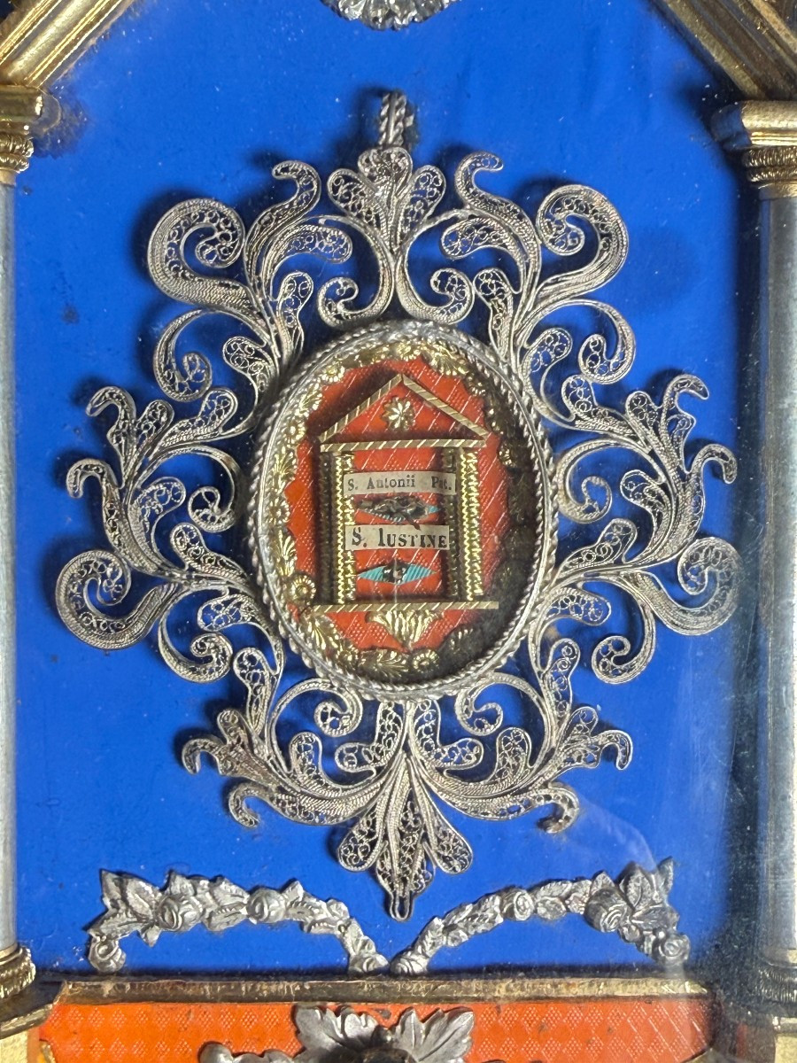 Silver Filigree With The Relics Of Saints Anthony Of Padua And Justina Within A Decorated Altar-photo-2