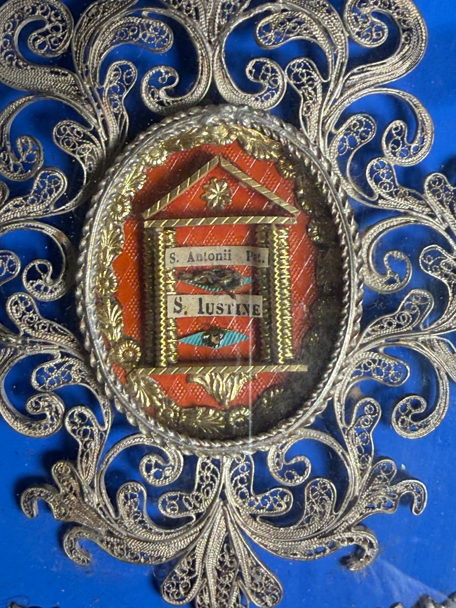 Silver Filigree With The Relics Of Saints Anthony Of Padua And Justina Within A Decorated Altar-photo-3