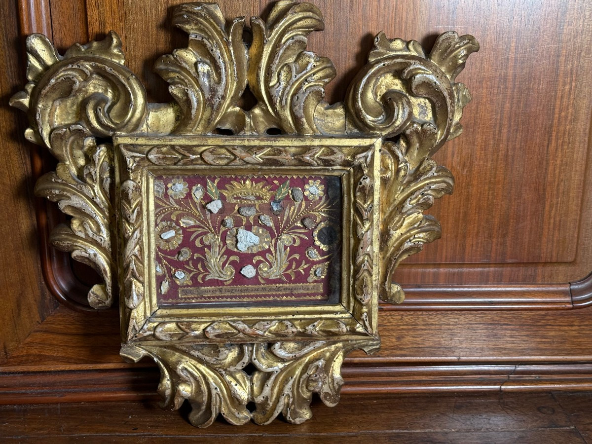 Reliquaire des saints martyrs des catacombes, objet du XVIIe siècle, sculpté et doré à l'or pu