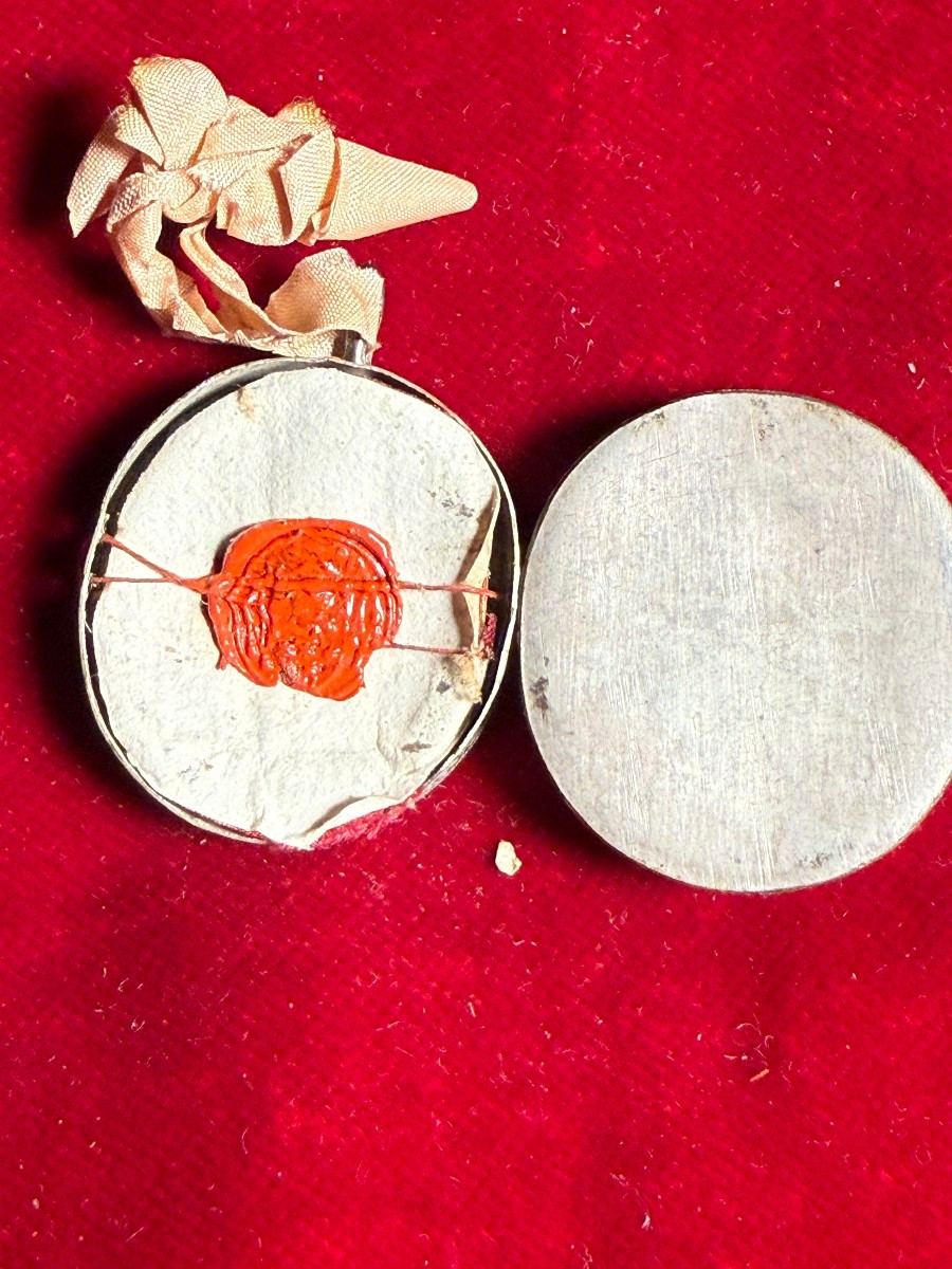 Oval Reliquary Of The Holy Cross Of Our Lady Of The Holy Cross-photo-2