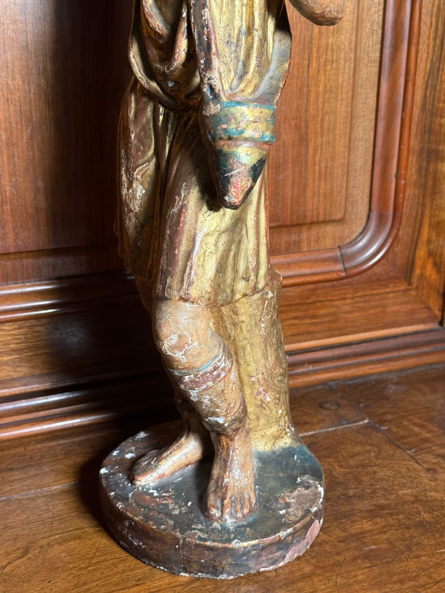Statuette en terre cuite polychrome à dorure à l'or pur représentant le « Bon Pasteur »-photo-1