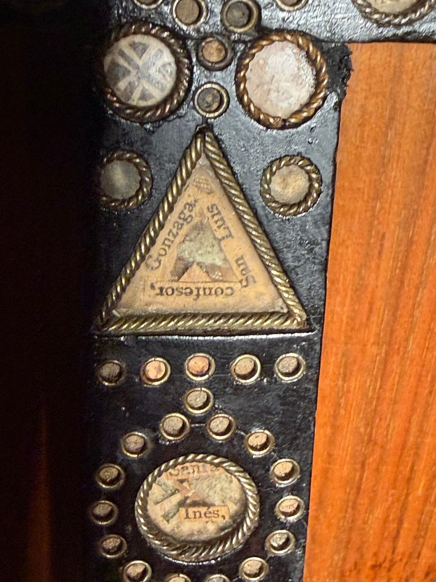  Relique espagnole du milieu du XVIIe siècle, contenant la relique de la Sainte Croix au centre-photo-4
