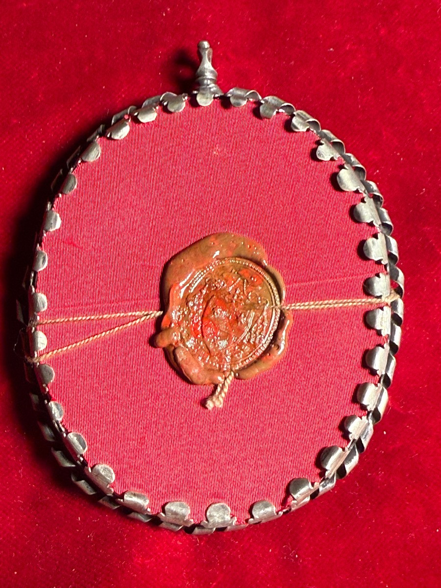 Silver Reliquary Of The Holy Cross Of Our Lord Jesus Christ.-photo-4