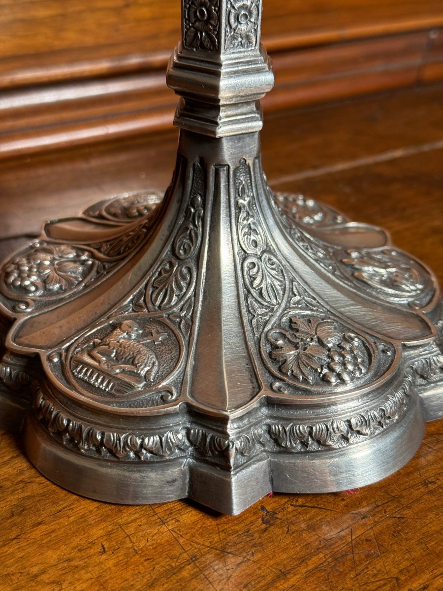 Gothic-style Embossed Silver Chalice With Its Paten, Early 20th Century -photo-4