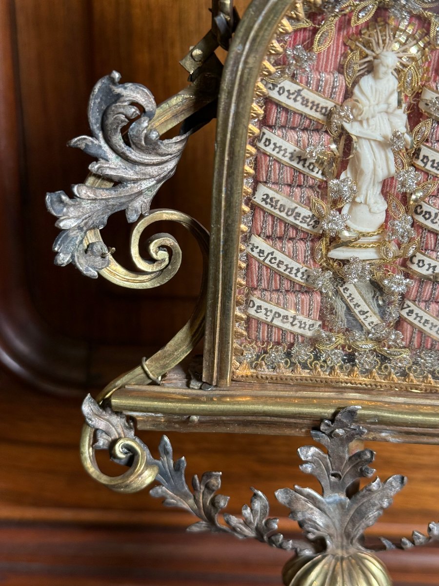 Deux reliquaires jumeaux en bronze et argent, contenant chacun 11 reliques de saints.  -photo-4