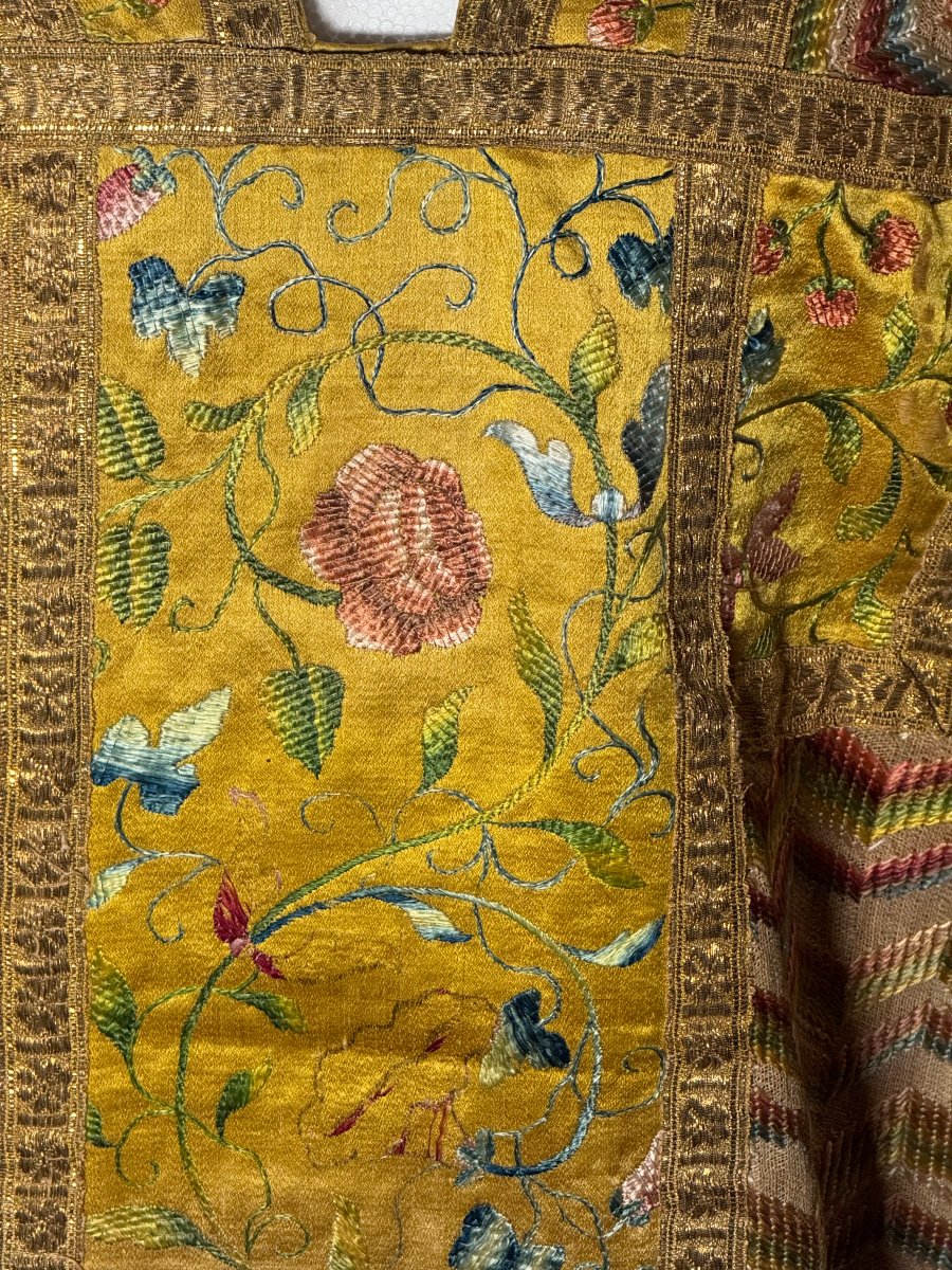 18th-century Globe Made In Florence, Embroidered With Loose Stitch -photo-3