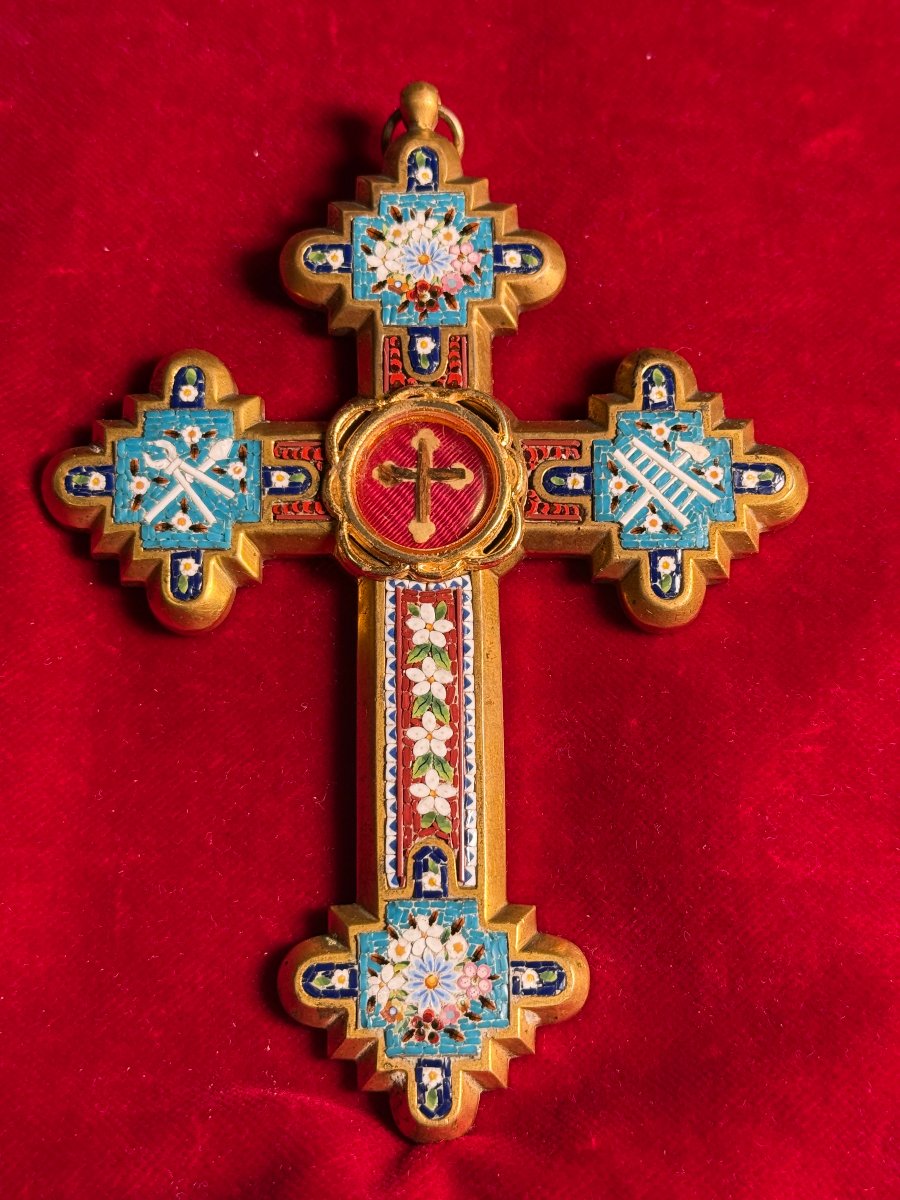 Roman Mosaic Pectoral Cross Containing The Relic Of The Holy Cross Of Our Lord Jesus Christ