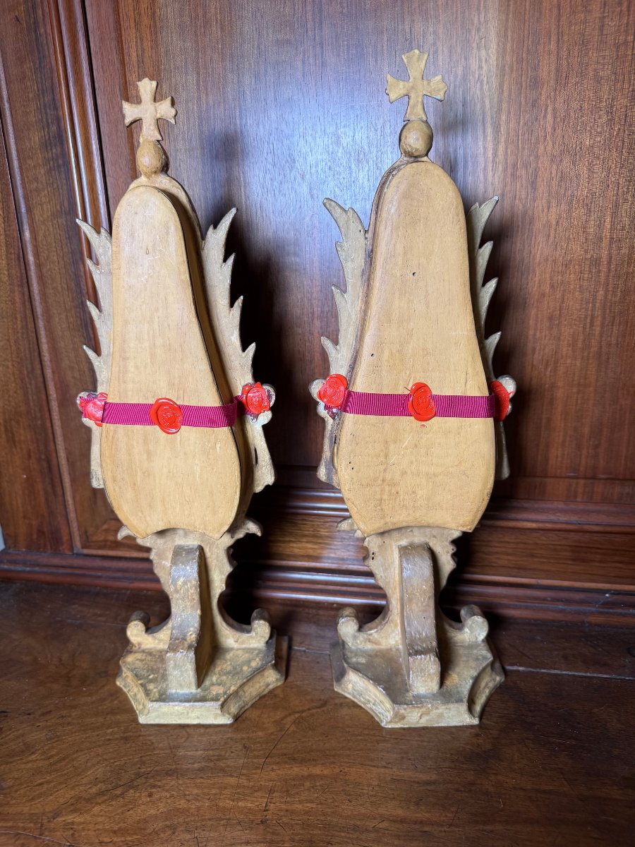 Paire de reliquaires sculptés et dorés représentant les saints Coronati Crescezio e Teodulo-photo-4