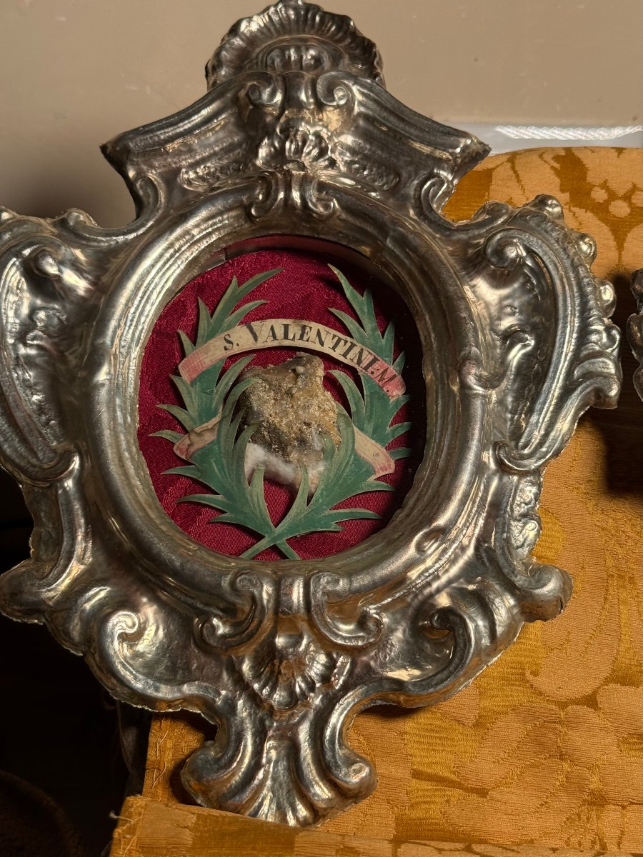 A Pair Of 18th-century Silver-plated Reliquaries Of Saints Amabile And Valentino -photo-2