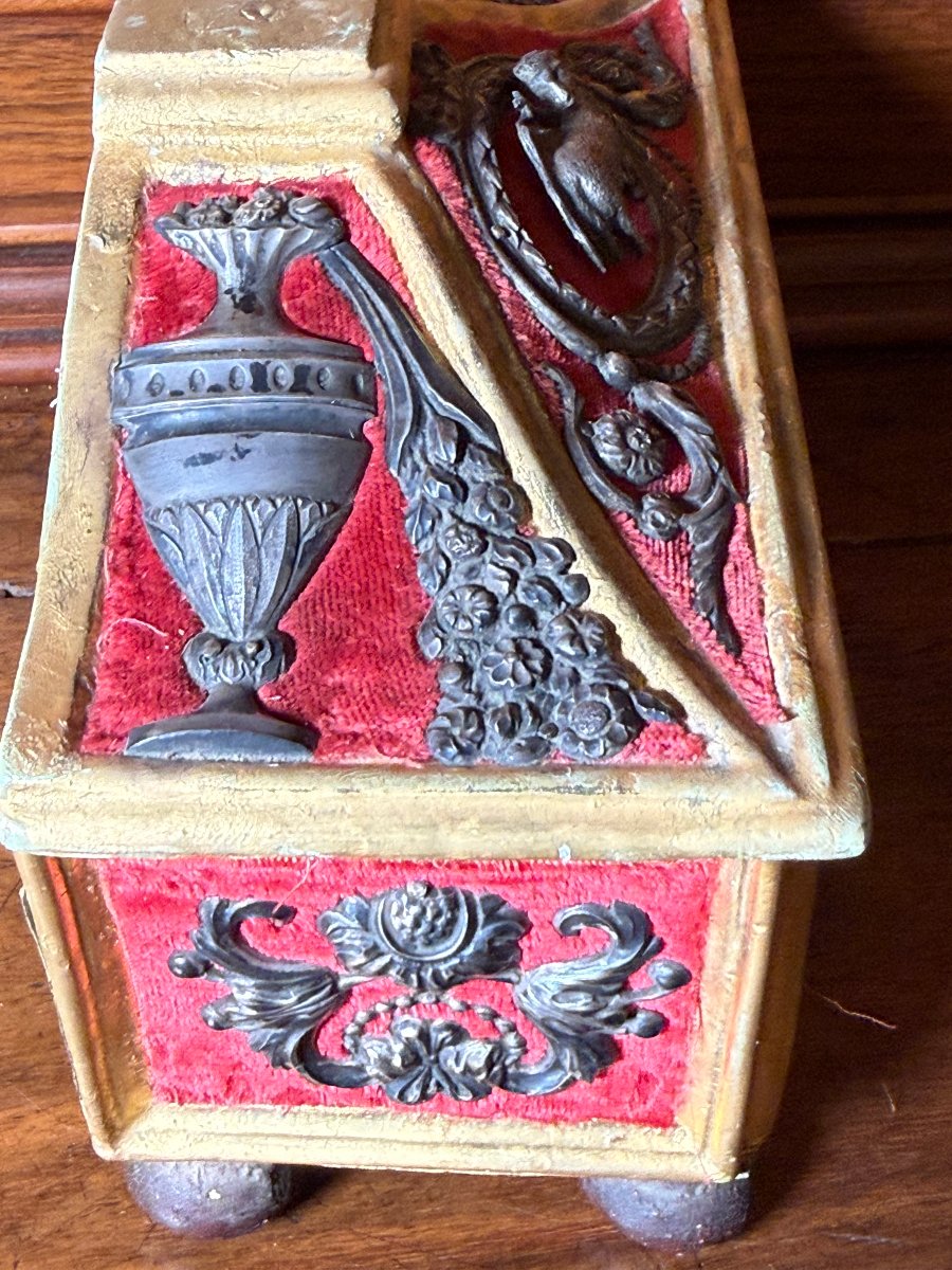 A Velvet-lined Wooden Box For The Grains Of The Paschal Candle, With Silver Inlays -photo-4