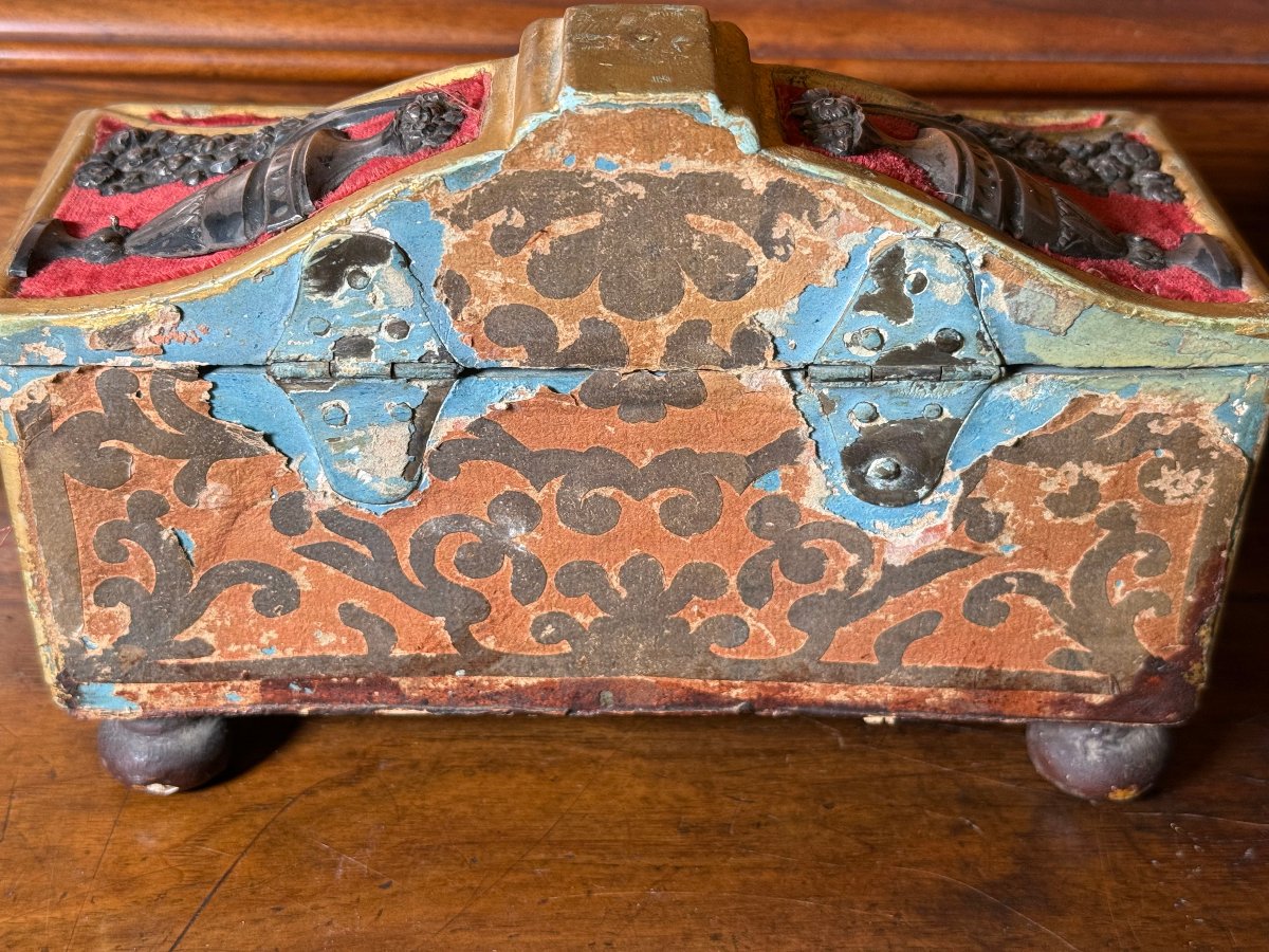 A Velvet-lined Wooden Box For The Grains Of The Paschal Candle, With Silver Inlays -photo-2