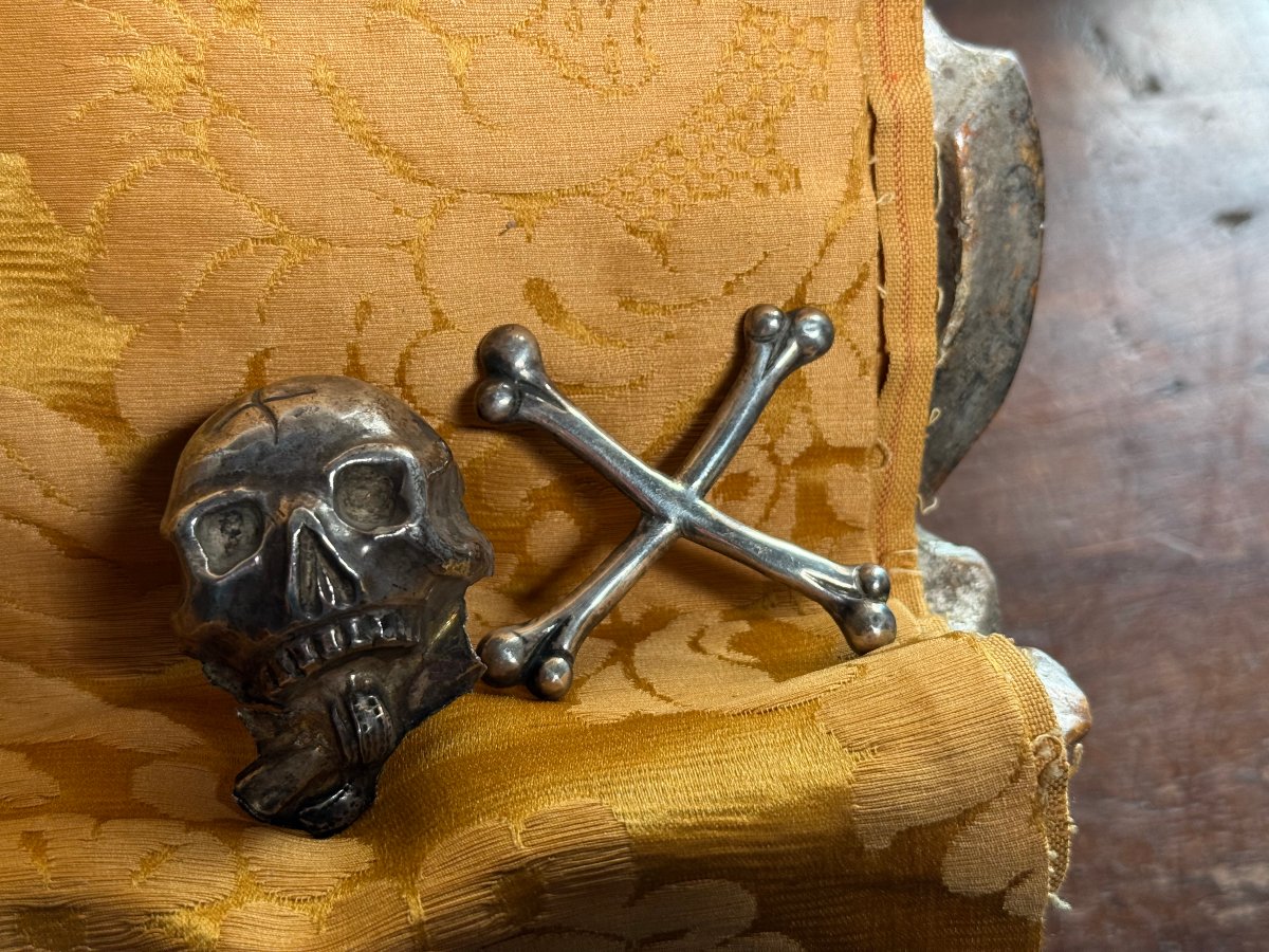 "Vanitas" en argent avec croix, XVIIIe siècle  -photo-4