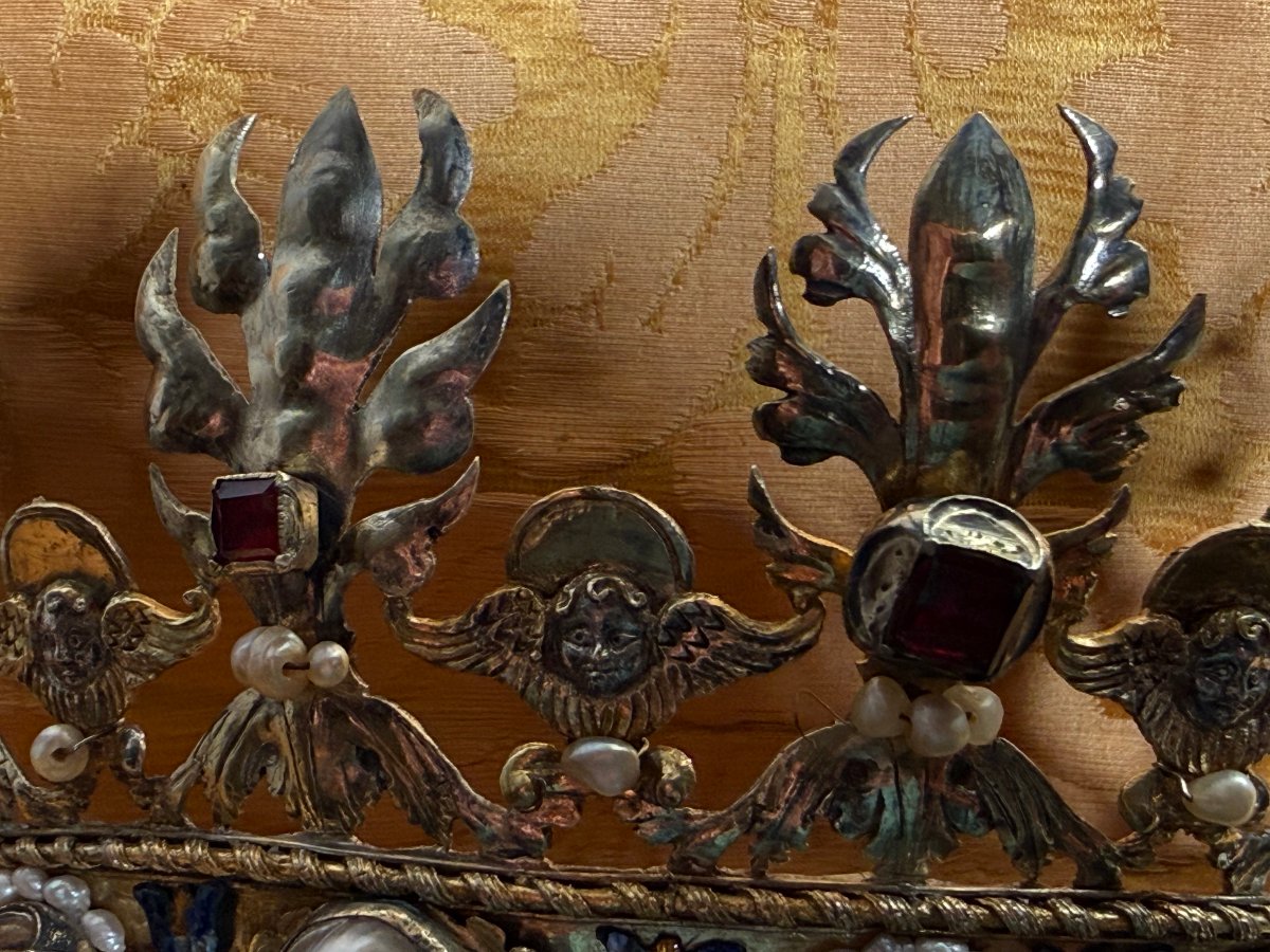 18th-century Silver Tiara With Pearls, Colored Glass Beads Cut In A Jewel-like Style, And Enamel -photo-1