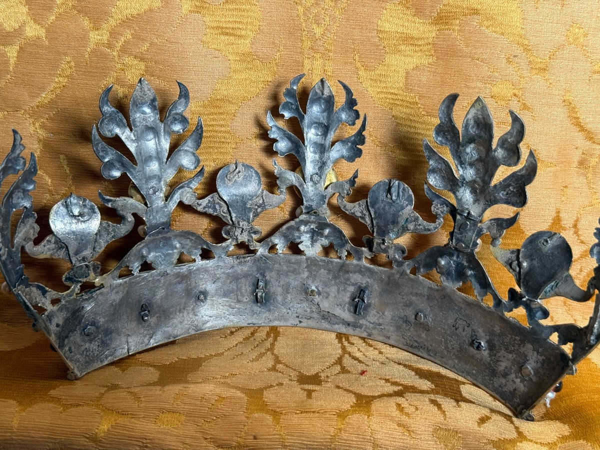 18th-century Silver Tiara With Pearls, Colored Glass Beads Cut In A Jewel-like Style, And Enamel -photo-2
