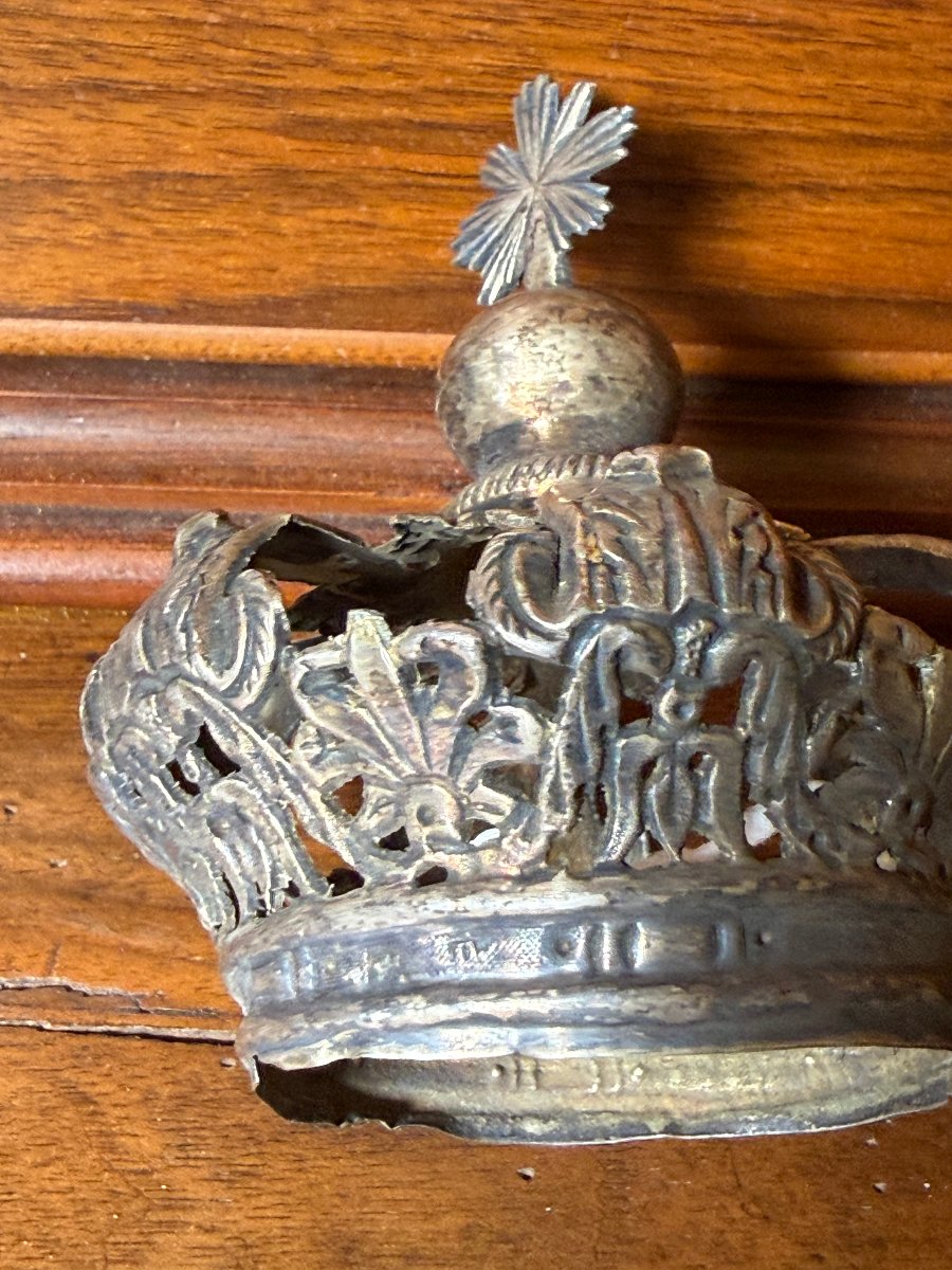 18th-century Chiseled Silver Crown