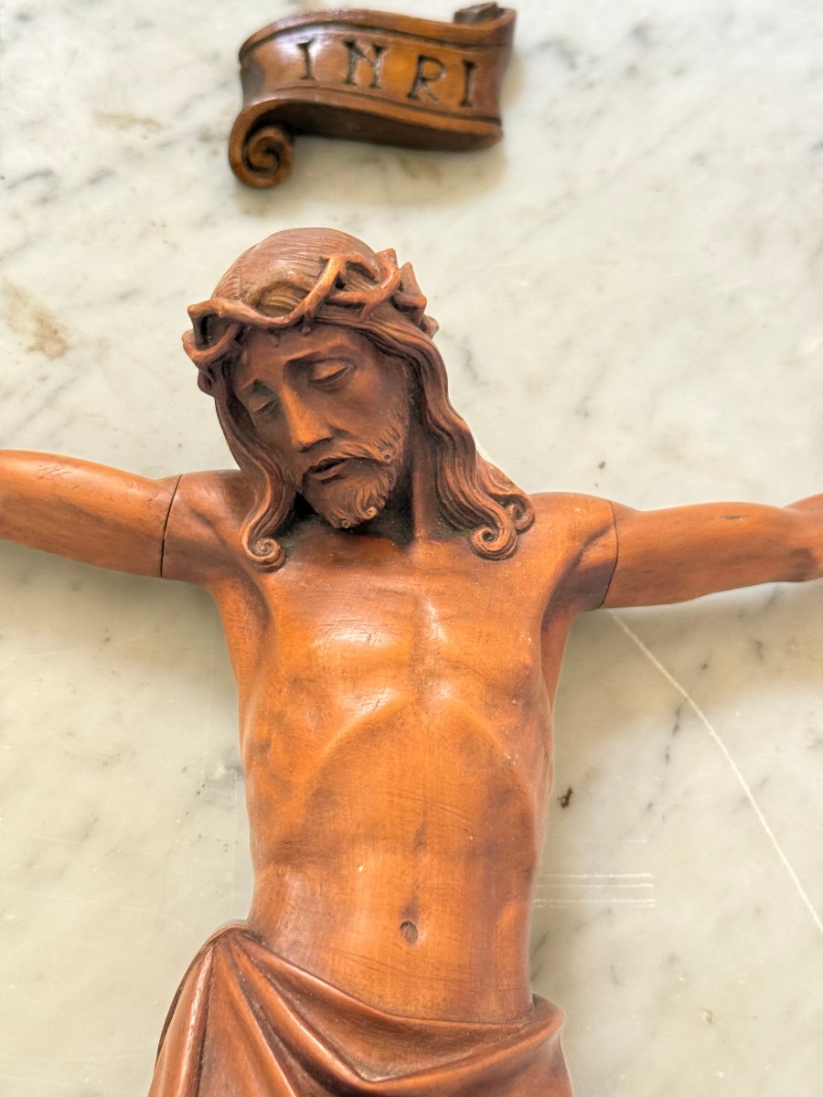 Crucifix en bois sculpté avec son parchemin-photo-2