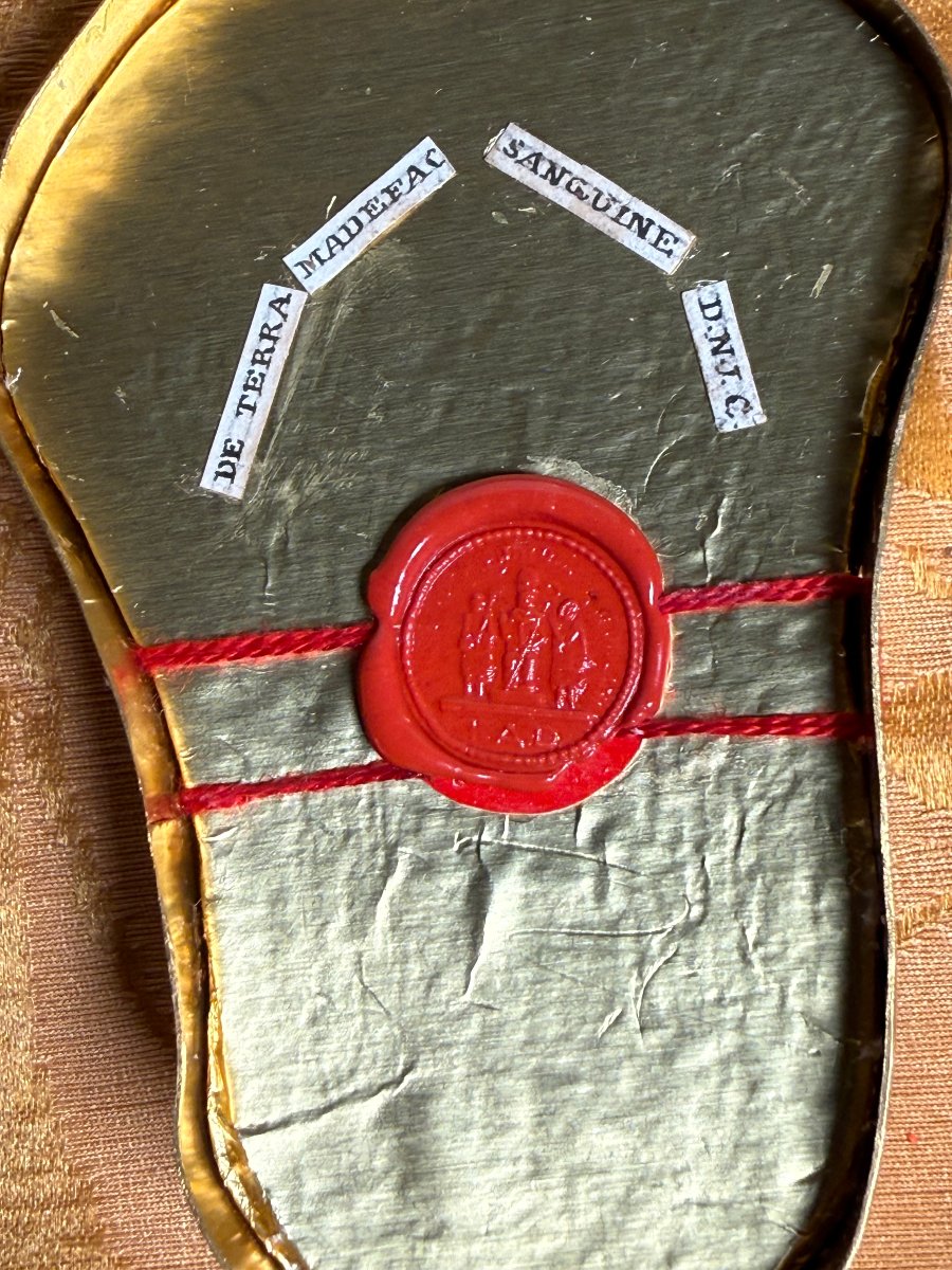 Reliquary Cases Containing Portions Of The Blood Of Our Lord Jesus Christ-photo-1