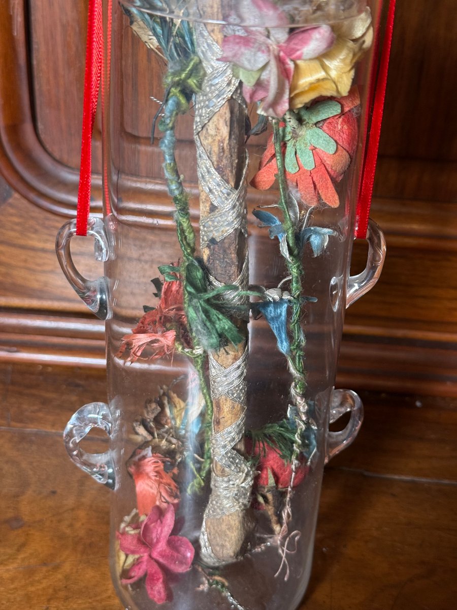 A 17th-century Vase Made Of Hand-blown And Hand-drawn Glass Containing The Relics Of St. Fedele-photo-3