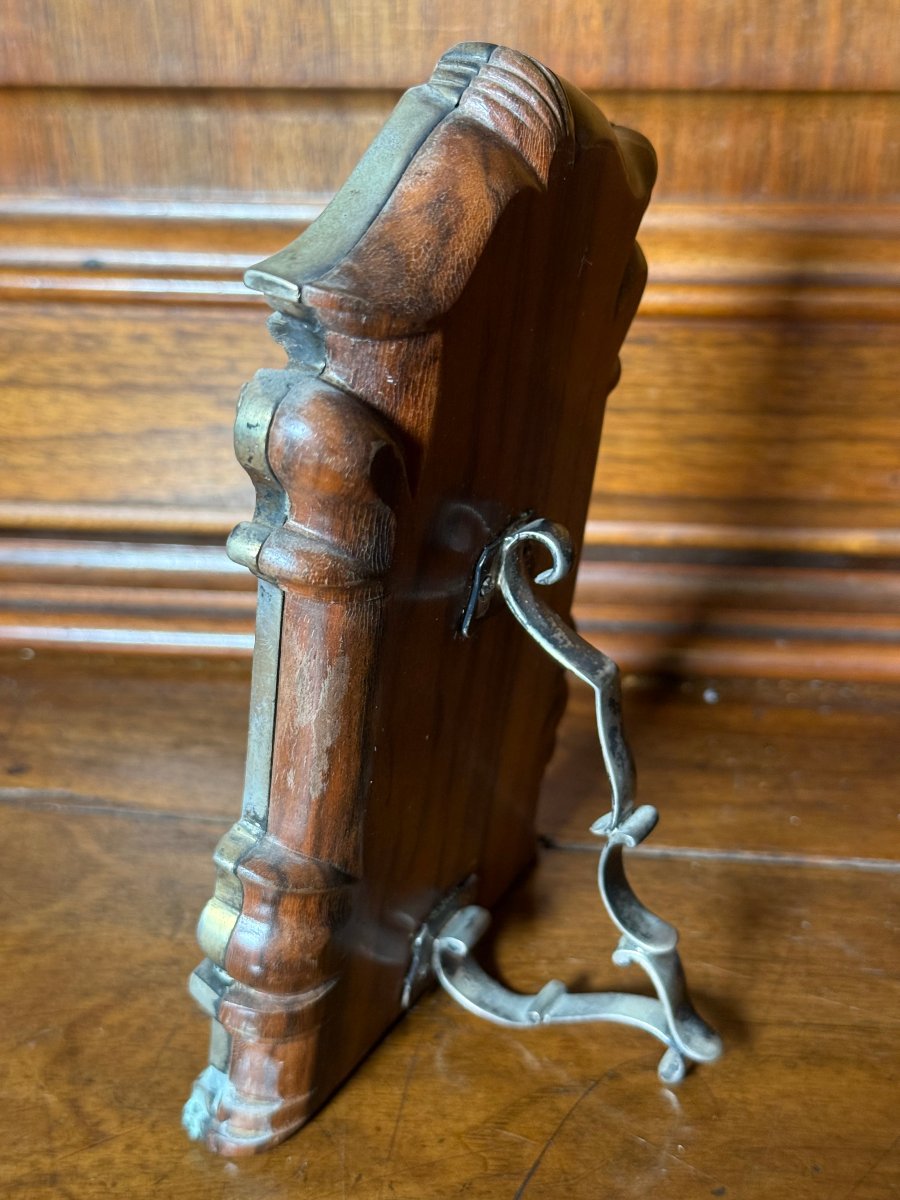  Paix en argent repoussé, orné d'incrustations d'émail et de malachite représentant la Vierge -photo-3