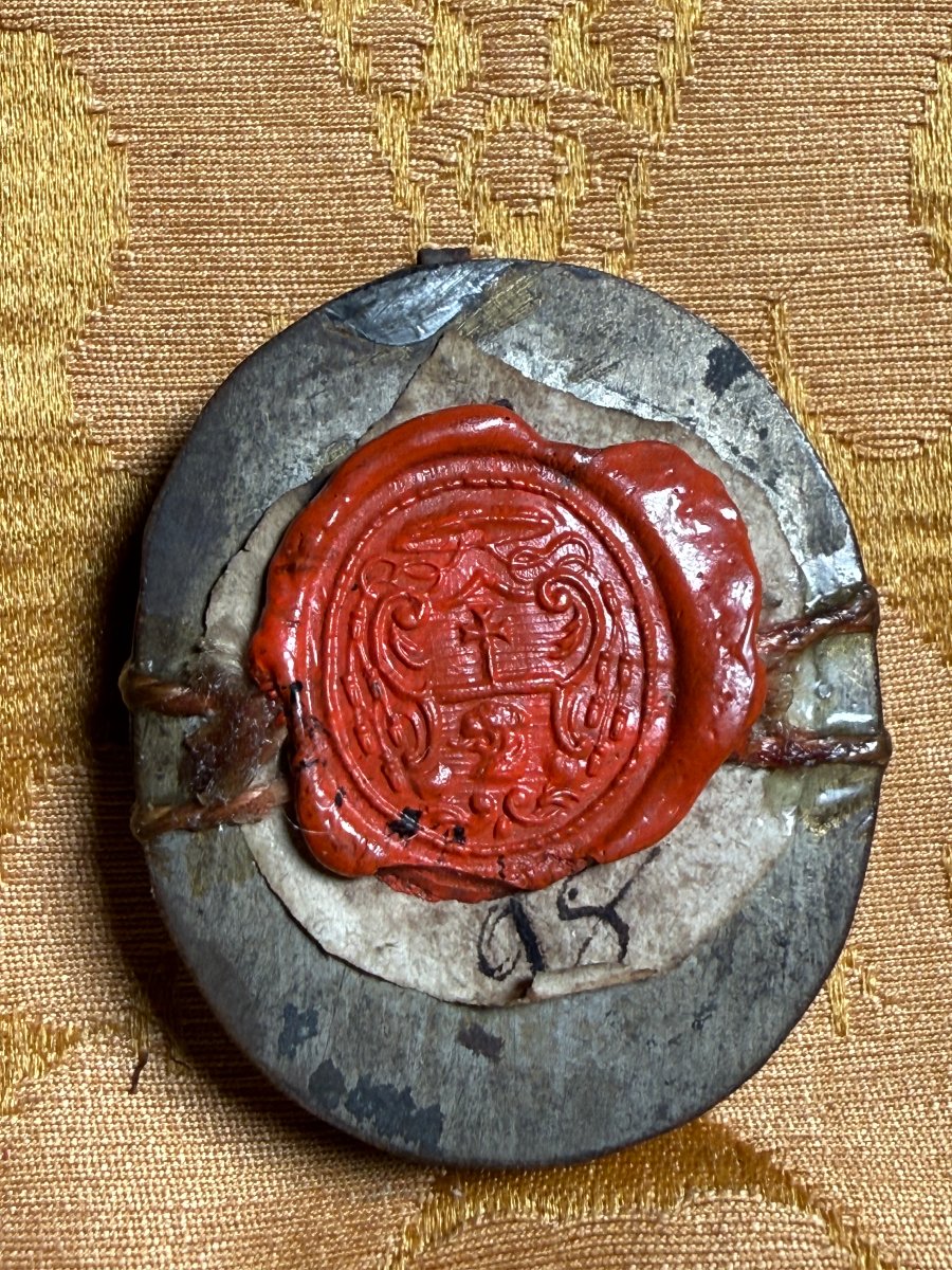 Reliquaire en métal contenant les reliques de saint Zénon, évêque et martyr  -photo-2