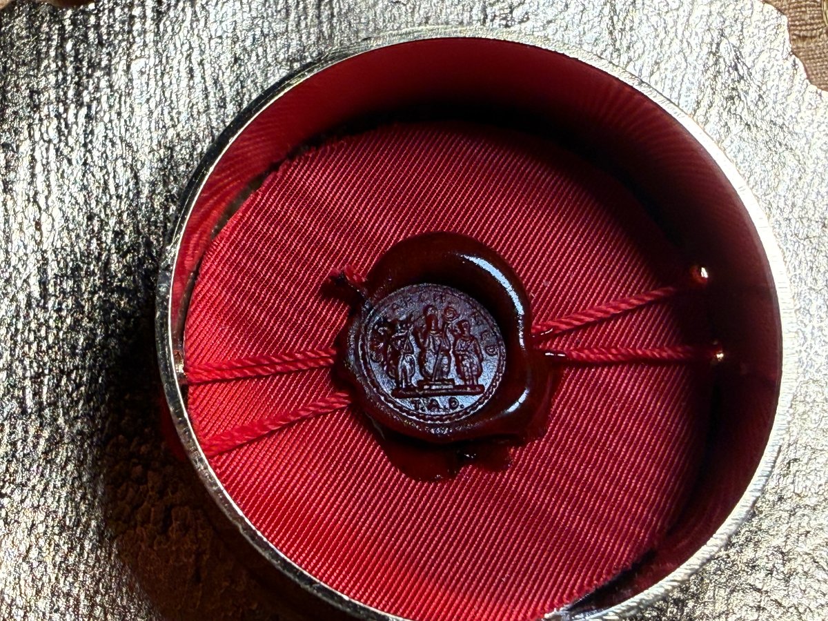 Coffret en métal doré contenant des miniatures et un fragment de relique de saint Barnabé Apôtr-photo-4