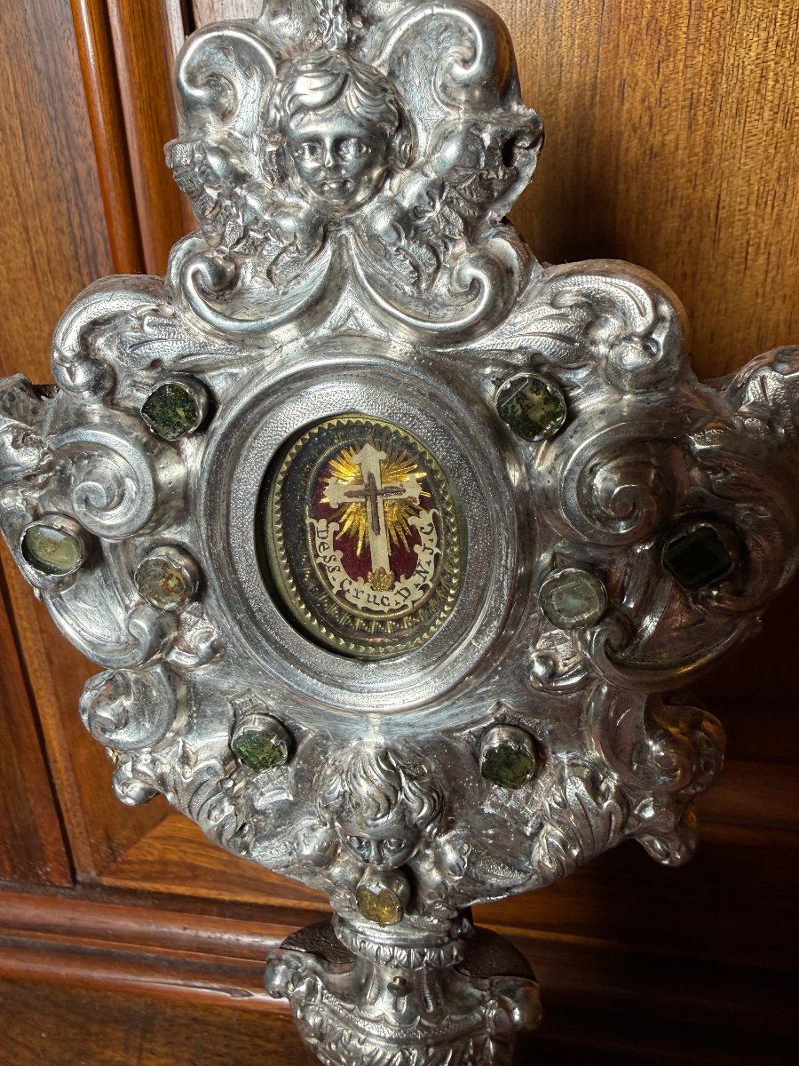 18th-century Reliquary Made Of Embossed Silver Leaf, Containing A Fragment Of The Holy Cross Of Our Lord-photo-4