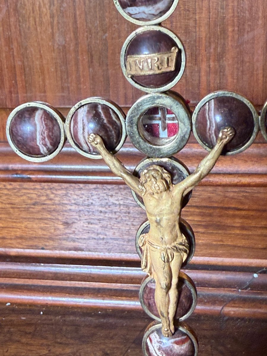 Croix-reliquaire en bronze et jaspe contenant une relique de la Sainte Croix -photo-2