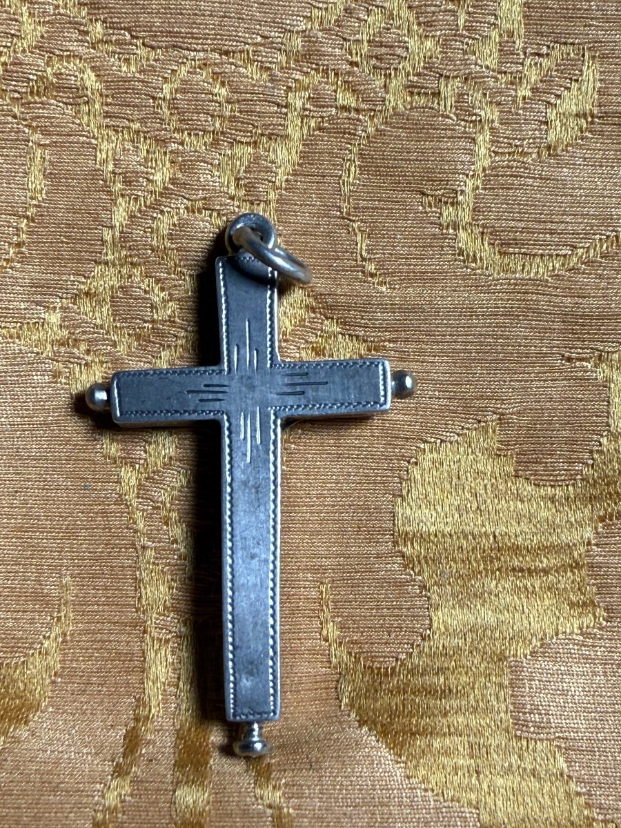 A Silver Cross-shaped Reliquary Containing The Relic Of St. Nicholas -photo-2