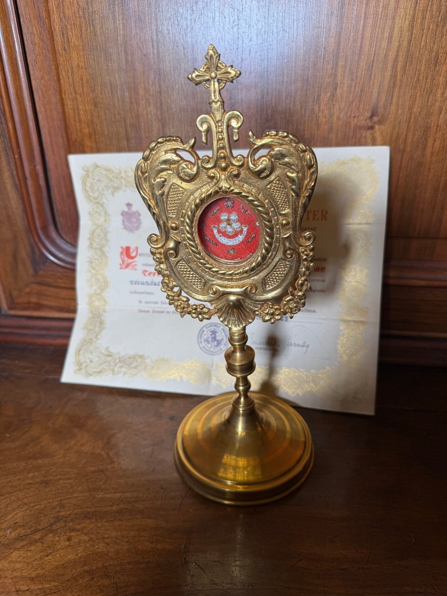 Reliquaire contenant les reliques de Teresa Jornet et Ibars, avec son authentification.  -photo-2