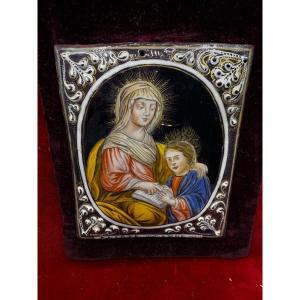 Émail de Limoges du XVIIe siècle représentant Sainte Anne et la Vierge Marie enfant